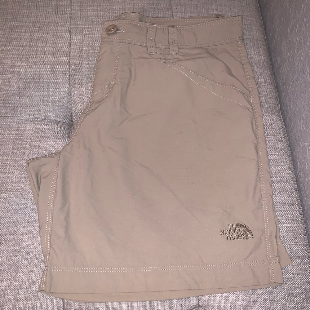 The North Face Shorts | Size 6